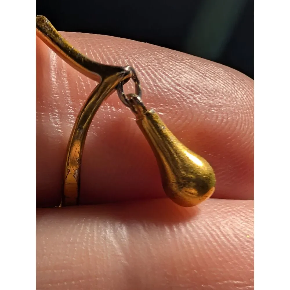 Vintage Avon Dangling Raindrop Charm Gold Tone Ring Size 6